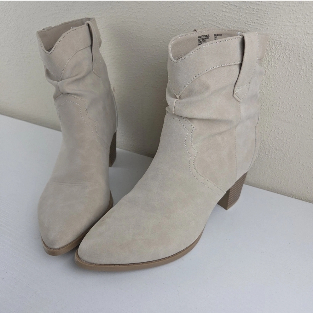Time And Tru Western Slouch Boots Women Sz 9 Beige/Tan Slip On Booties Cowgirl - Picture 1 of 10